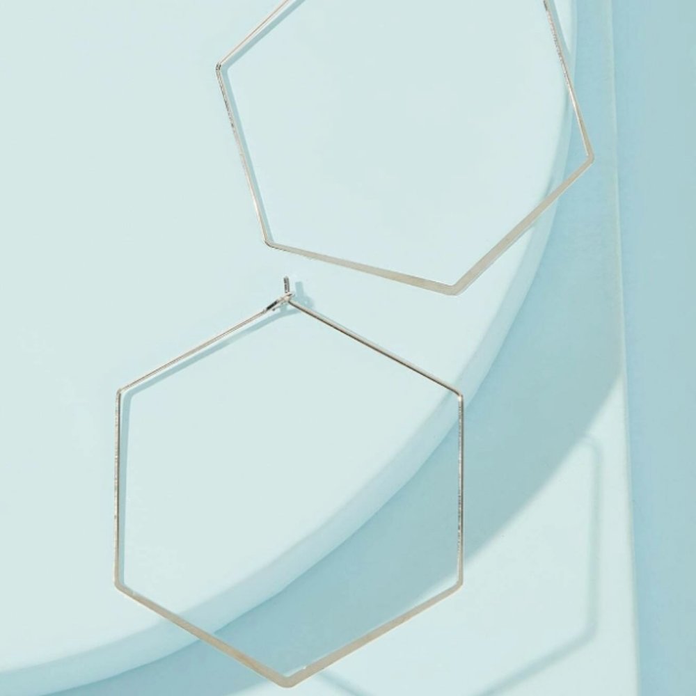 5 for $25 Metal Hexagon Geometric Hoop Earrings … - Picture 3 of 7